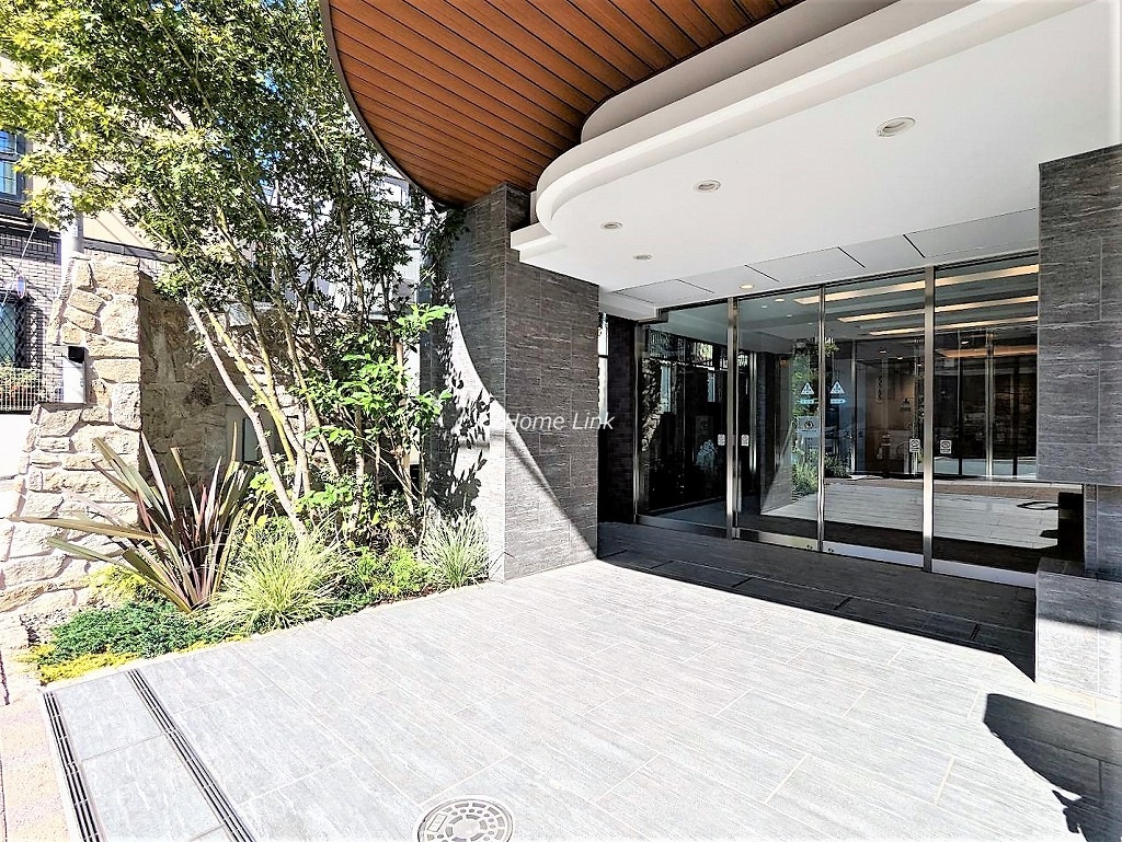 ヴェレーナ東武練馬レジデンス　エントランス